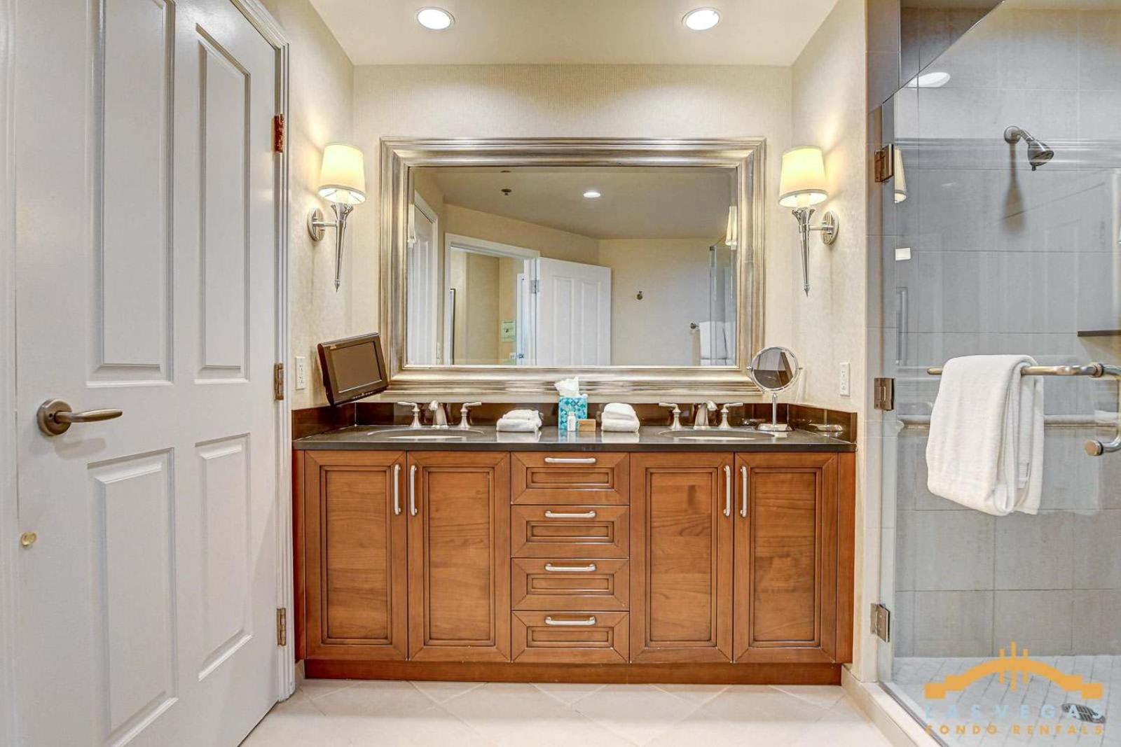 Holiday home Mgm Signature-12-606 Jacuzzi