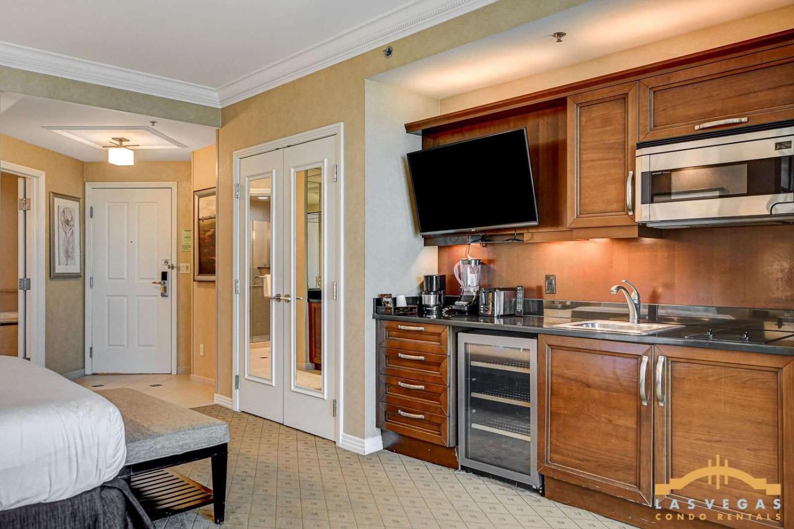 Mgm Signature-12-606 Jacuzzi *